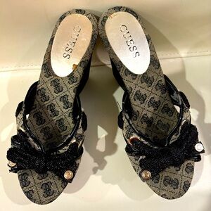 GUESS Women’s shoes